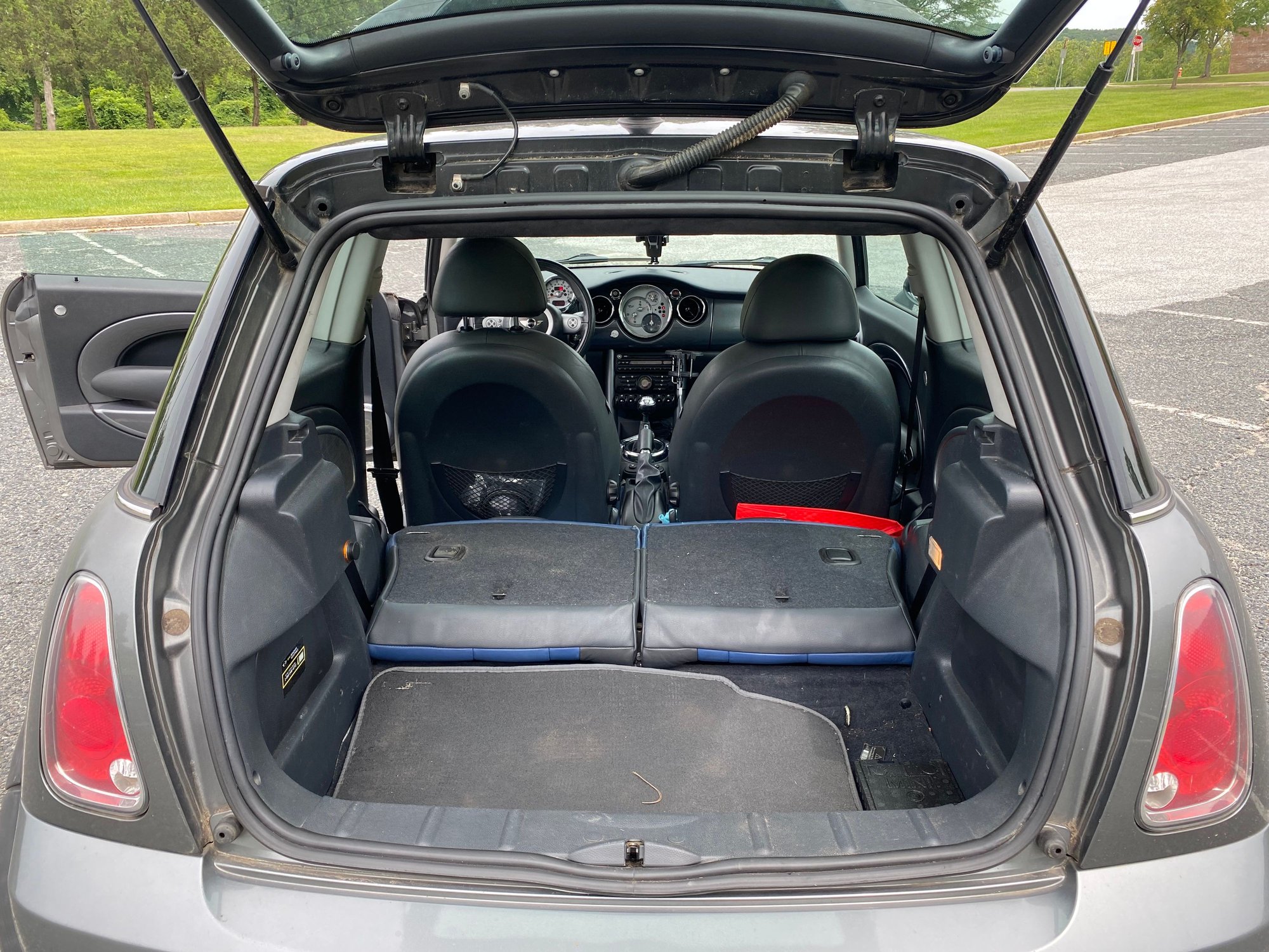 2006 Mini R53: "Mk I" Mini Cooper S - 2006 Mini Cooper S For Sale - Used - VIN WMWRE33526TL18420 - 130,500 Miles - 4 cyl - 2WD - Manual - Hatchback - Gray - Cockeysville, MD 21030, United States