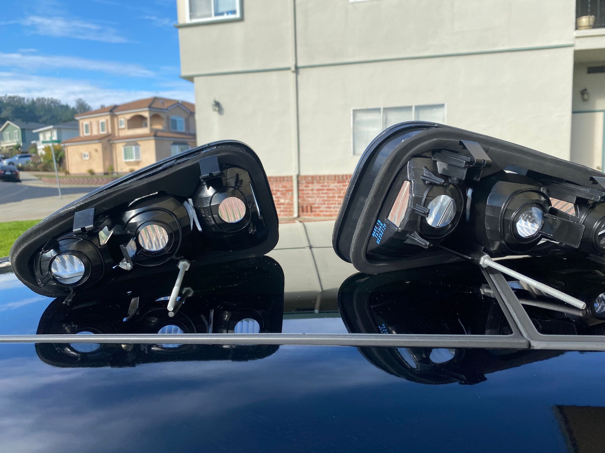 Exterior Body Parts - Clear tyc taillight from uk semi new - Used - 0  All Models - South San Francisco, CA 94080, United States