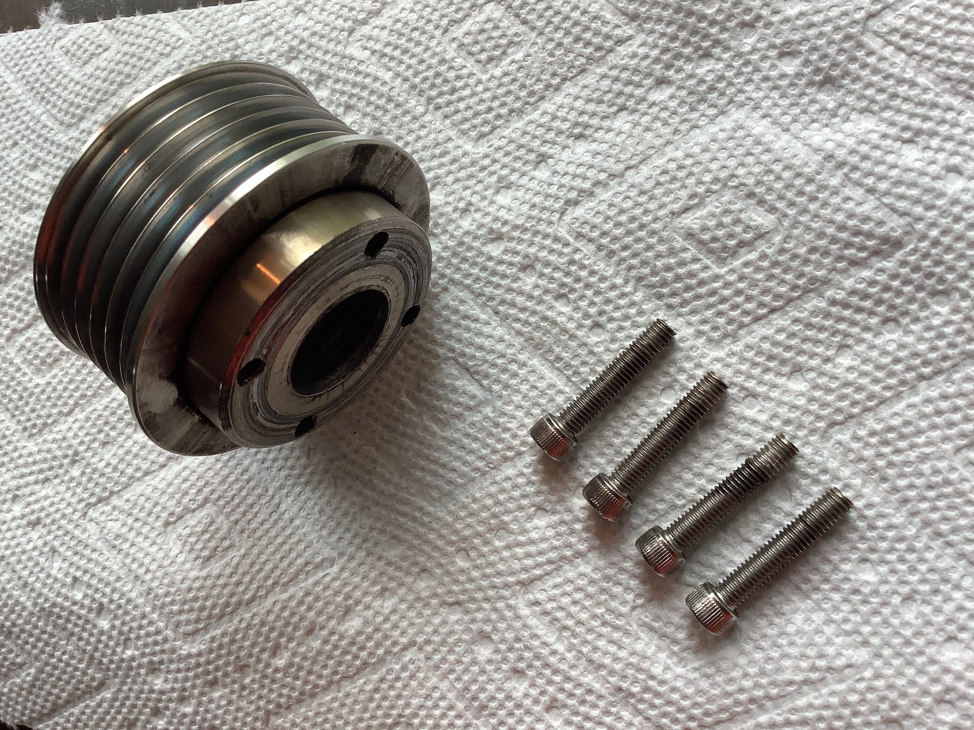 Engine - Intake/Fuel - Used WMW 15% Supercharger pulley and screws - Used - 2002 to 2006 Mini R53: "Mk I" Mini Cooper S - 2005 to 2008 Mini R52: "Mk I" Mini Convertible - Newport News, VA 23606, United States