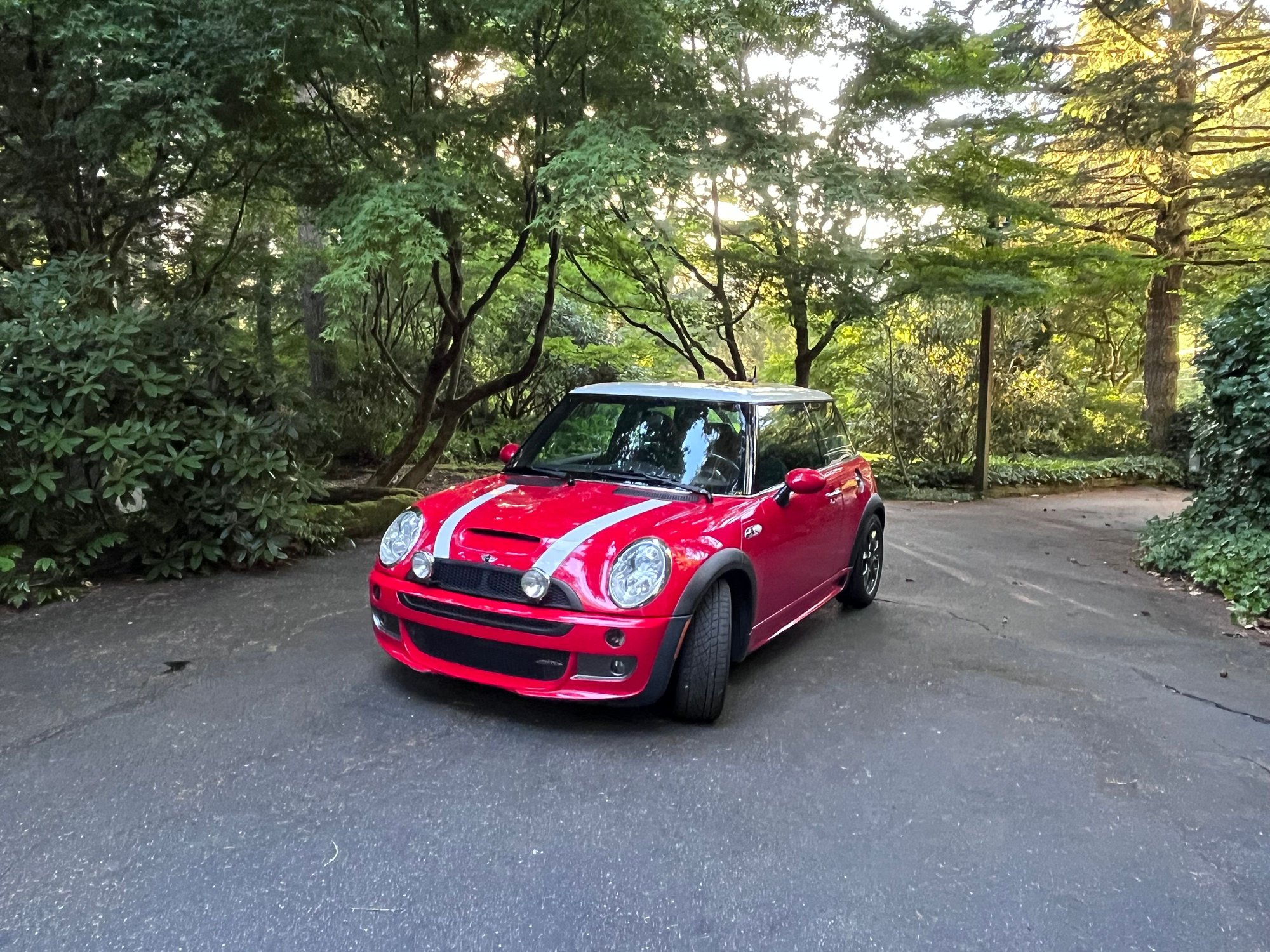 2006 Mini R53: "Mk I" Mini Cooper S - 2006 R53 Factory JCW - Dark Silver - Used - VIN WMWRE33576TN29144 - 83,000 Miles - 4 cyl - 2WD - Manual - Hatchback - Silver - Bellingham, WA 98229, United States