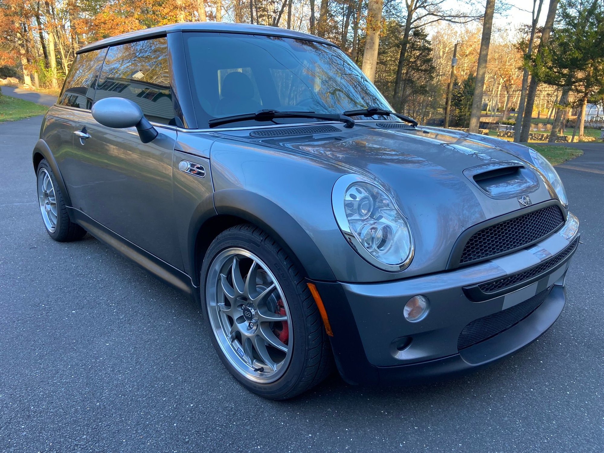 2004 Mini R53: "Mk I" Mini Cooper S - 2004 Mini Cooper S JCW R53 - Used - VIN WMWRE3444TD80909 - 112,250 Miles - 4 cyl - 2WD - Manual - Coupe - Gray - Fairfield, CT 06824, United States