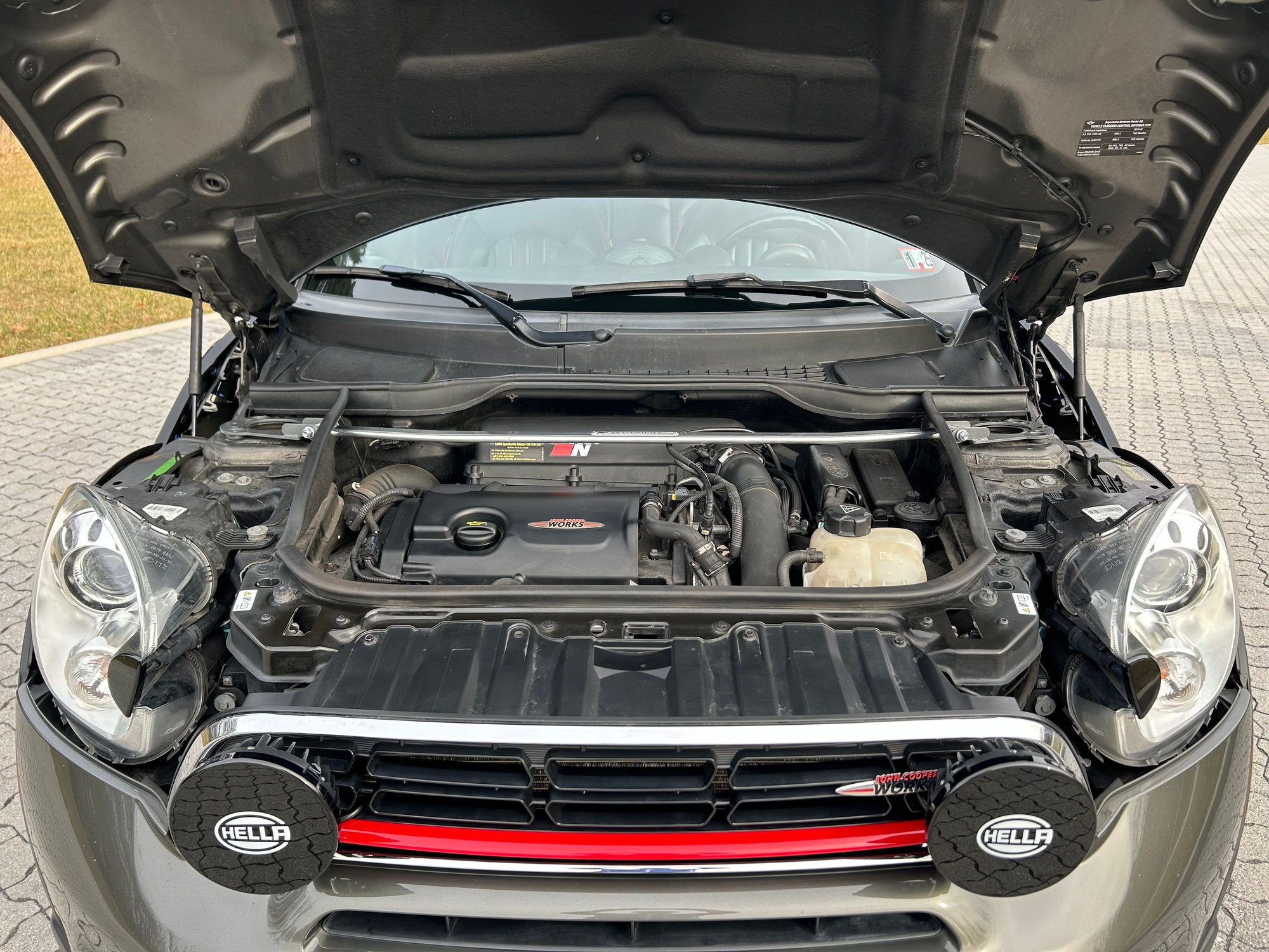 2013 Mini R60: Countryman - 2013 Countryman JCW - 72k miles - Used - VIN WMWXD1C50DWM28618 - 72,549 Miles - 4 cyl - Manual - SUV - Gray - Palmerton, PA 18071, United States