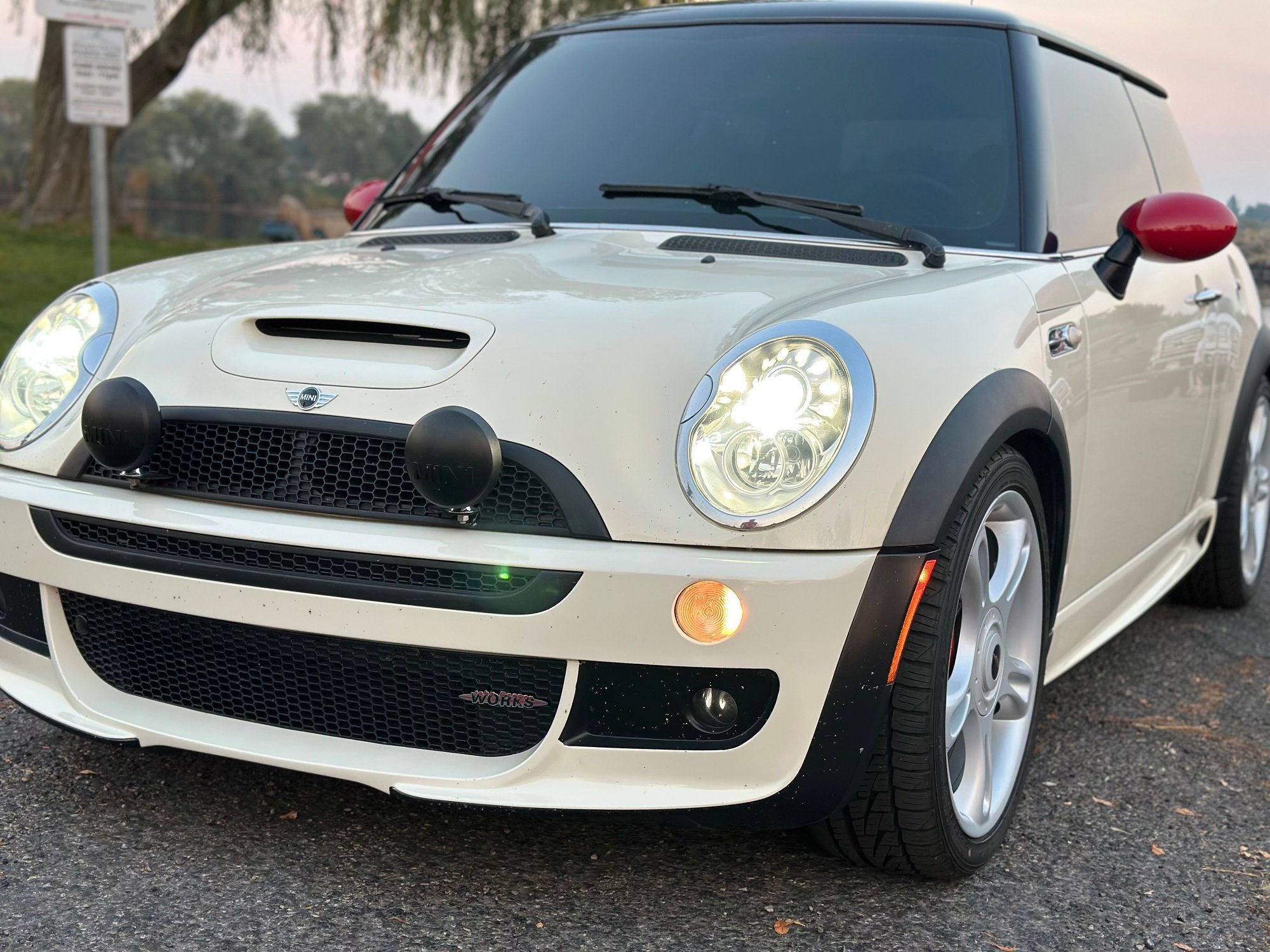 2006 Mini R53: "Mk I" Mini Cooper S - 2006 Mini Cooper Factory JCW - Used - VIN WMWRE33506TL20926 - 106,000 Miles - 4 cyl - 2WD - Manual - Coupe - White - Idaho Falls, ID 83402, United States