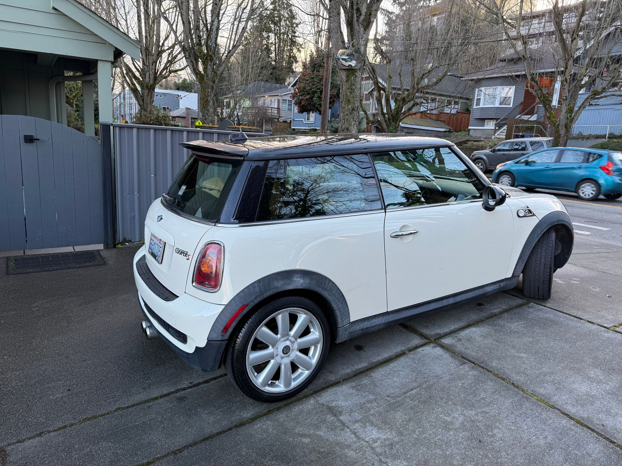 2008 Mini Cooper - 2008 Mini Cooper S for sale 81k miles - New - VIN WMWMF73568TT88245 - 81,422 Miles - 2WD - Manual - Hatchback - White - Seattle, WA 98144, United States