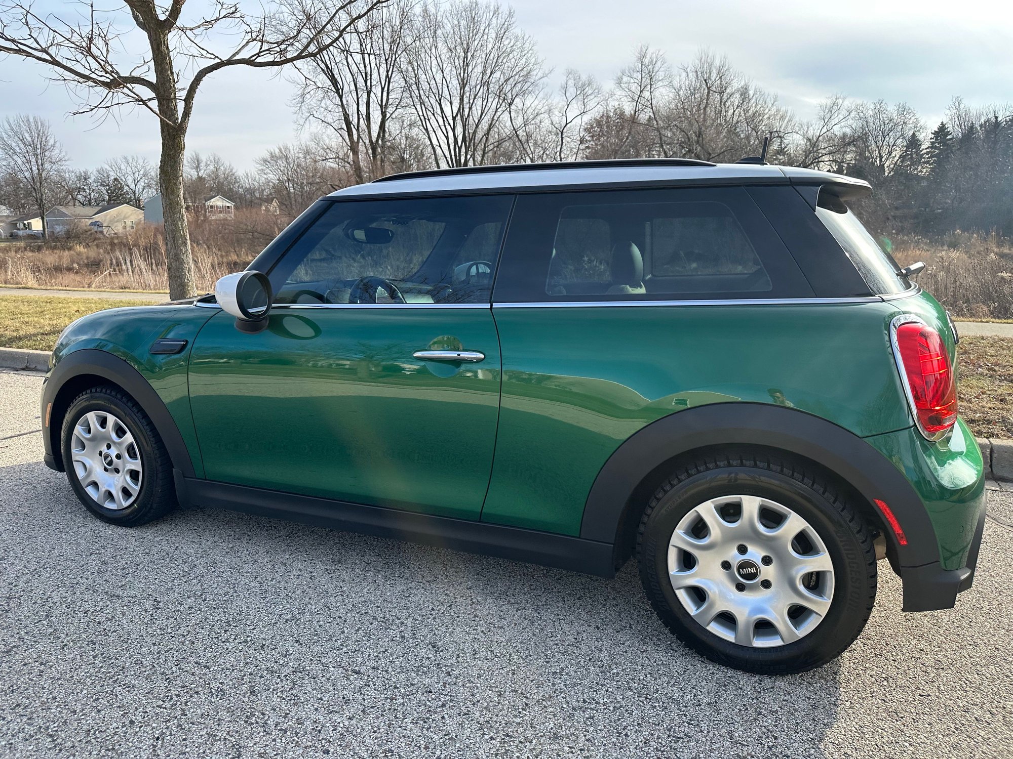 2024 Mini F56: Mini Hatch/Hardtop - 2024 Mini Cooper Hardtop 3-door 6spd - Green on Tan with Low Miles! - Used - VIN WMW33DH08R2U53099 - 12,900 Miles - 3 cyl - 2WD - Manual - Hatchback - Other - Madison, WI 53705, United States
