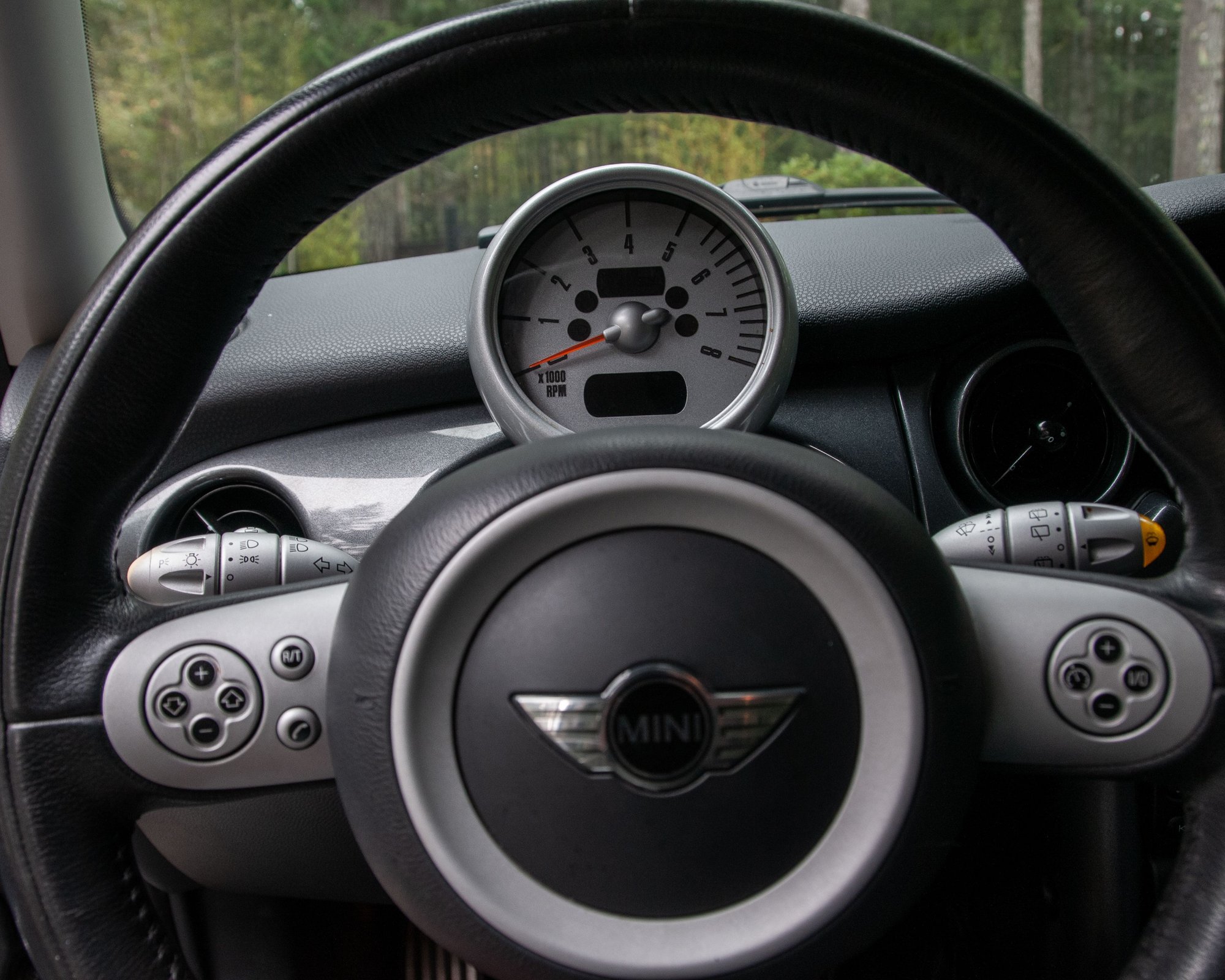2005 Mini Cooper - 2005 MINI Cooper S 6spd hatch WA State - Used - VIN WMWRE33565TL13008 - 145,000 Miles - 4 cyl - 2WD - Manual - Hatchback - Gray - Port Orchard, WA 98367, United States