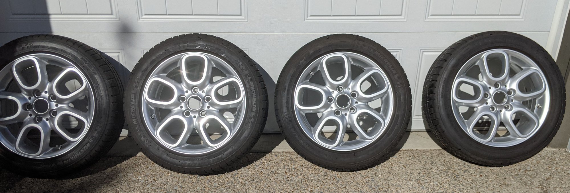 Wheels and Tires/Axles - 2021 Loop Spoke Wheels and Tires - Used - 2014 to 2021 Mini All Models - Franklin, TN 37064, United States
