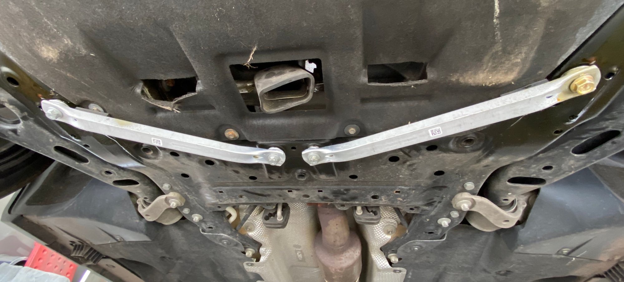 F54 DIY Install Genuine MINI Front Subframe Braces North American