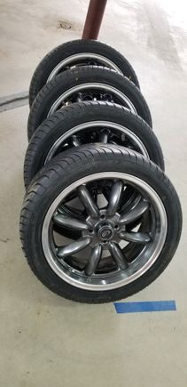 April 2019: new summer tires for the R56: 235/35-17 are on the Rotas