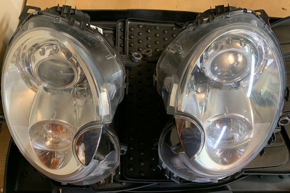 Bi-xenon headlights 