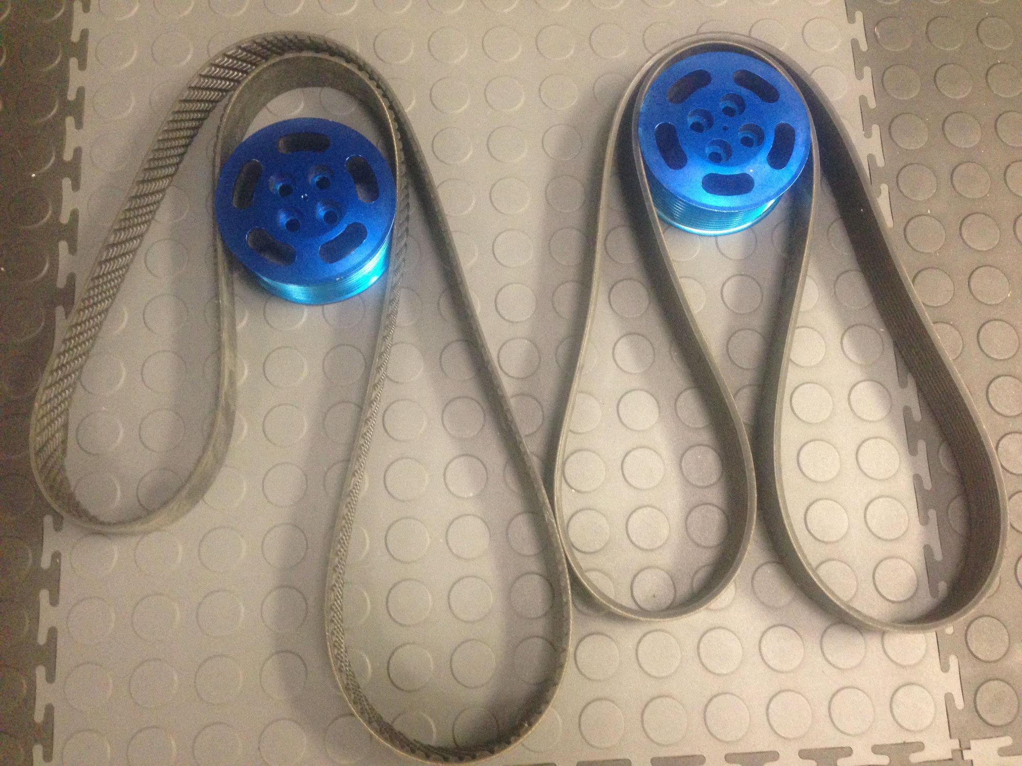 600 SCI super charger 4" pulleys and belts