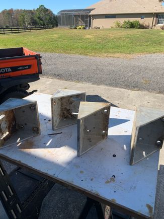 2 pair of l mounts 100.00 pr
Switched to offshore mounts no longer need