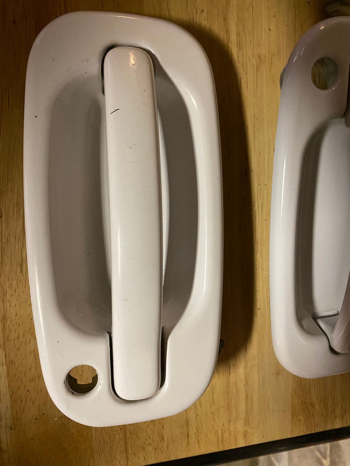 FS: 2003 Chevy Tahoe White door handles - PerformanceTrucks.net Forums