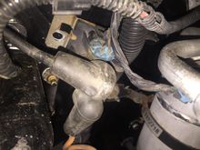 This is the relaythe top wire comes from the battery tray fuse block, lower goes to starter solenoid....