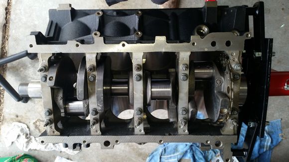 Crank in dry, plastigage in all the caps.