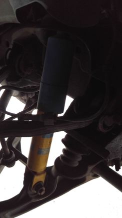 2005 GMC Sierra 1500 VHO 6.0L, shock absorber and ?