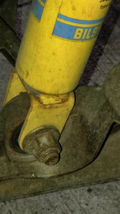 2005 GMC Sierra 1500 VHO 6.0L, shock absorber and ?