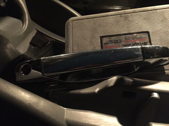 Chrome handles i need to find time to get on the truck...... Really rather have a set of the black textured ones, but these were free so cant argue!!