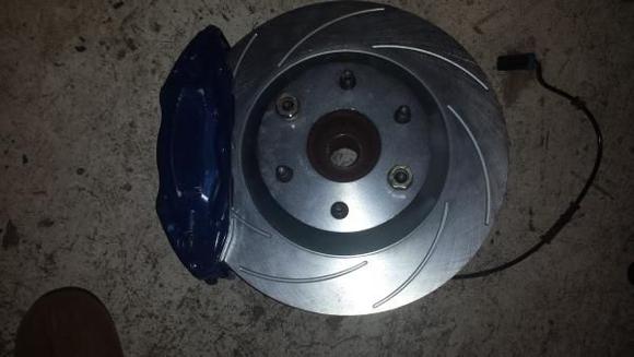 1G CTS-V Brembo calipers around a 14" Rotor