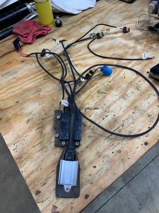 Main harness with mounting plates. I attached this up front under the hood to the frame