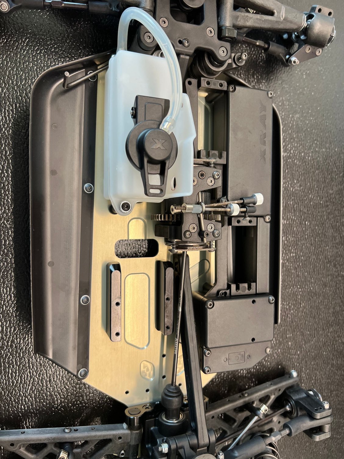 XRAY XB8 2022 with Zero Rebound Shocks and Graphite Parts R/C Tech Forums