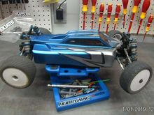 This body is for show only I ran the other one pictured buggy will come with both