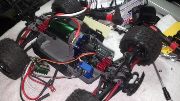 1/16 revo w/mamba and a broken ESC case lol