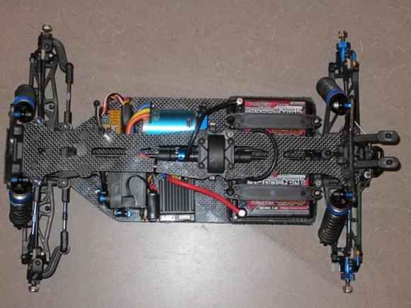 AE B44.2, HobbyWing 120A v2.1 XErun ESC, HobbyWing XERun 8.5 motor, Hitec HS-965MG servo