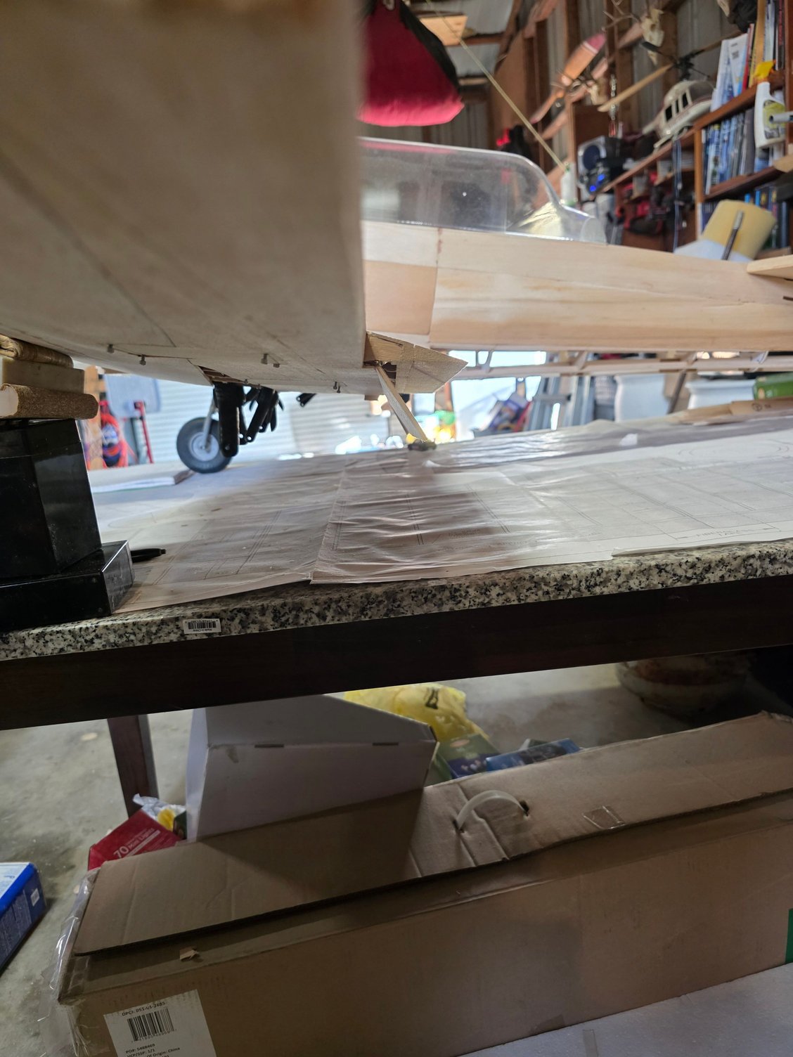 a look from the side along the flaps