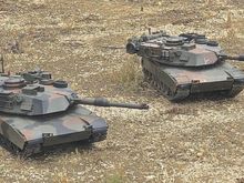 Tamyia Abrams on right, Heng Long Abrams on left.