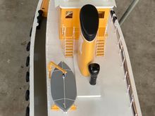 Overhead shot, hatch removed