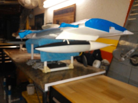 Releasable Napalm tank in right wing