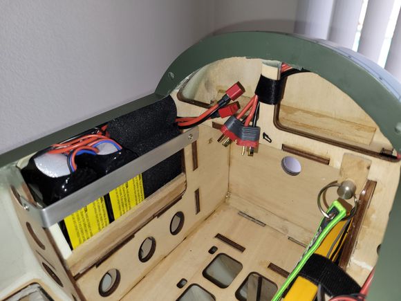 Batt compartment and pin and flag switch.