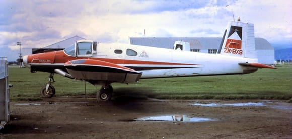 Early version of the nz fletcher,no where near as ugly as an ag wagon,had a ride in the back of one once.Weird flying when you can only see what's been passed already.