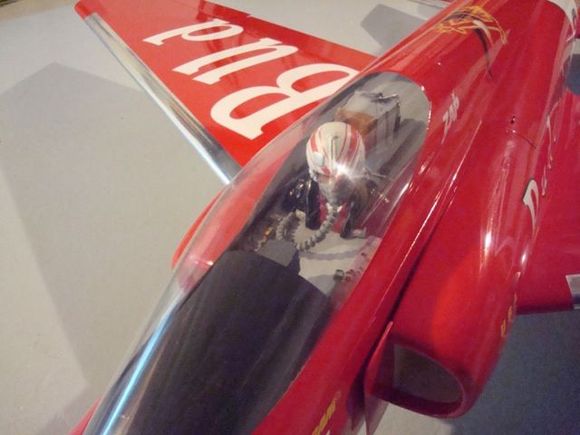 Cockpit and notice finish.
