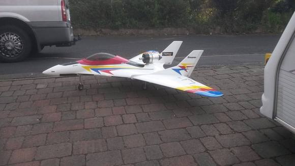 this is her before i have misplaced the aluminium strap , ive found it impossible to find another..and i will do nothing more than cut my fingers off if i try bending aluminium ...maybe good to drop the turbine level anyway // get rid of that wierd nose down sensation