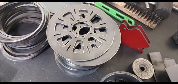 bogie wheel parts with burr removed