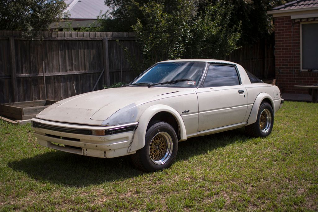 This is one of the two cars a few years ago.  I was offered it for a very modest sum but with a family and kids it wasnt viable.  Today Id jump at it but the owner wants to keep it.