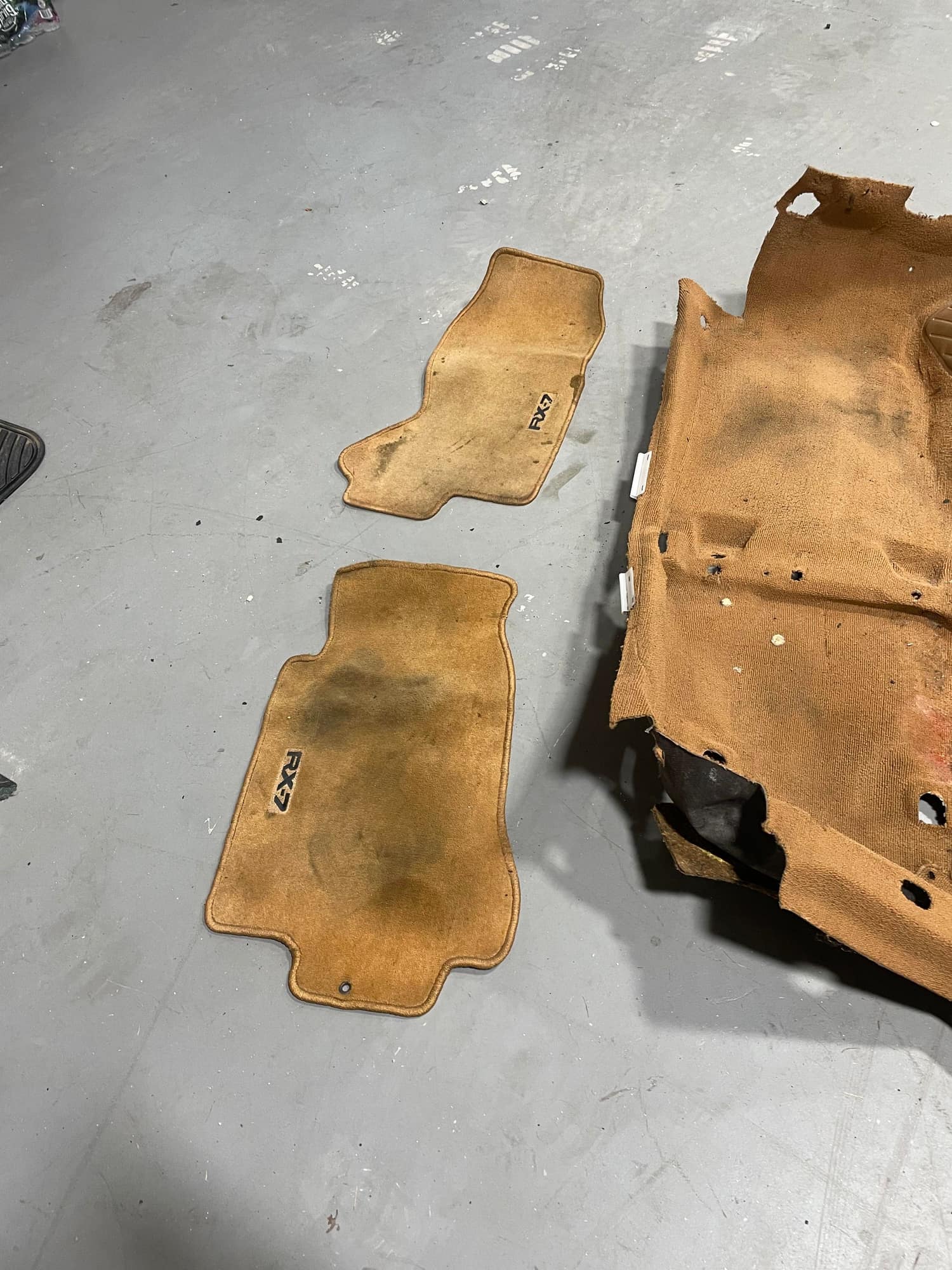1995 Mazda RX-7 - 95 PEP tan carpet and floor mats - Interior/Upholstery - $850 - Lee, MA 01238, United States