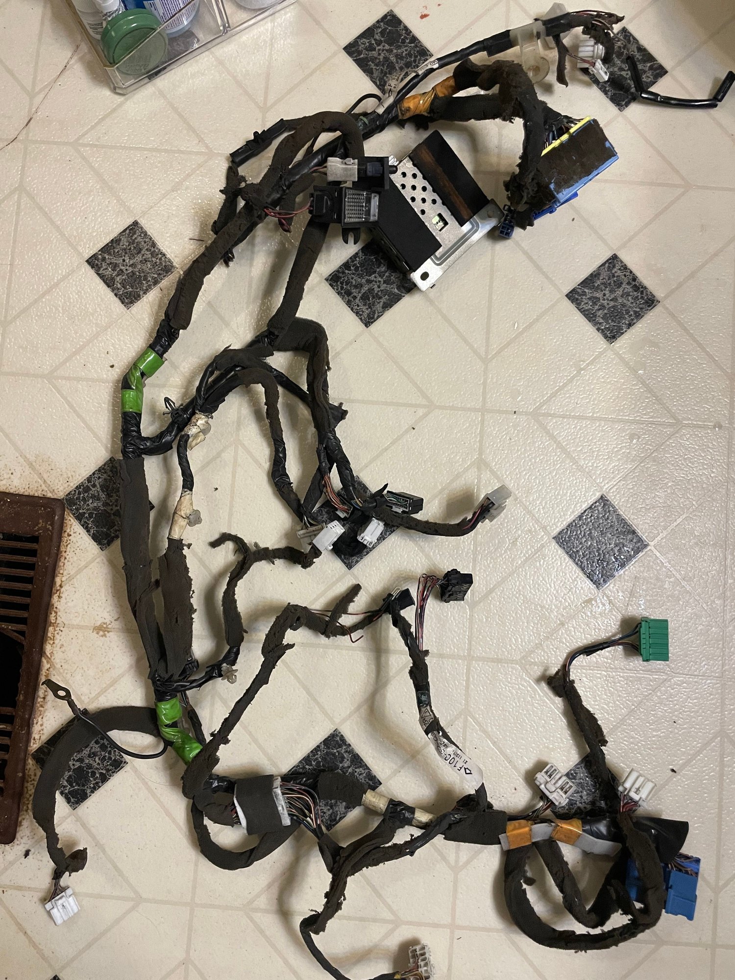 Engine - Electrical - Rhd interior dash harness - Used - 1992 to 2002 Mazda RX-7 - Cumming, GA 30028, United States