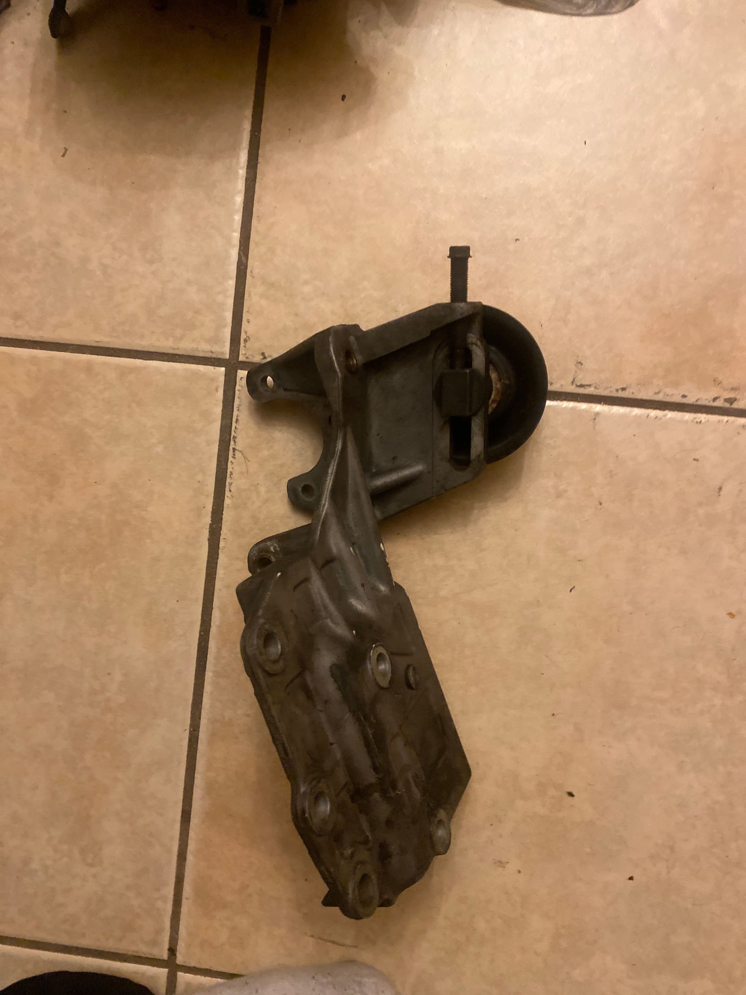 Miscellaneous - Fd rx7 ac power steering bracket - Used - 1993 to 2002 Mazda RX-7 - Miami, FL 33173, United States