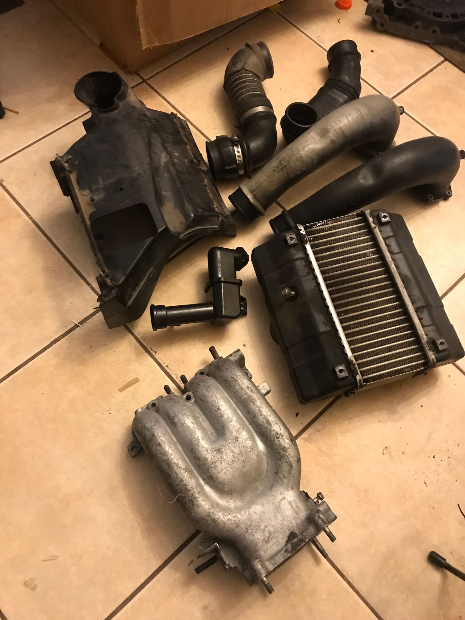 Engine - Intake/Fuel - Fd engine accessories - Used - 1993 to 2002 Mazda RX-7 - Miami, FL 33186, United States