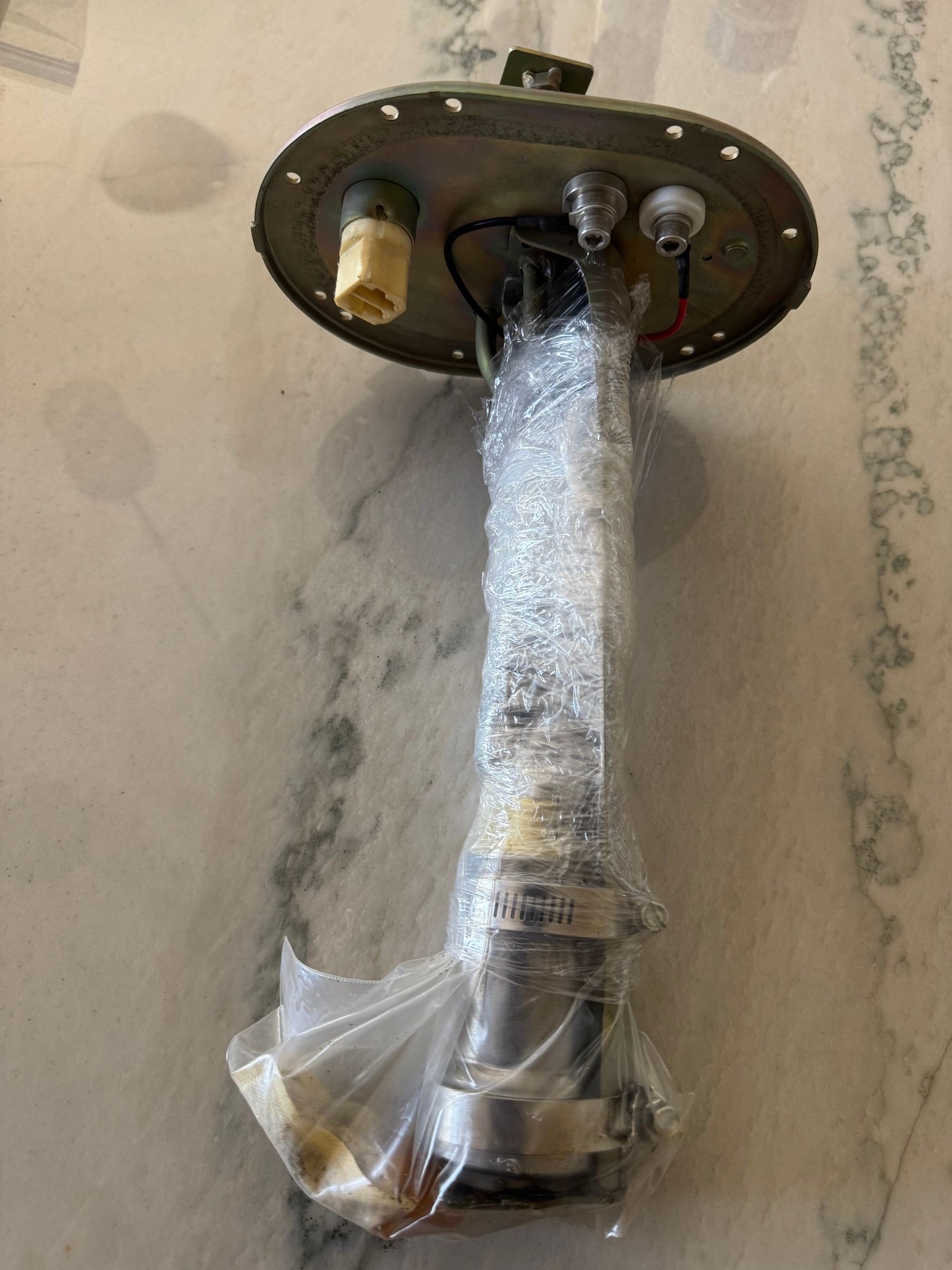 Engine - Intake/Fuel - Mazda RX-7 FD3S Fuel Hanger with Walbro Pump - Used - 1992 to 2002 Mazda RX-7 - Breinigsville, PA 18031, United States