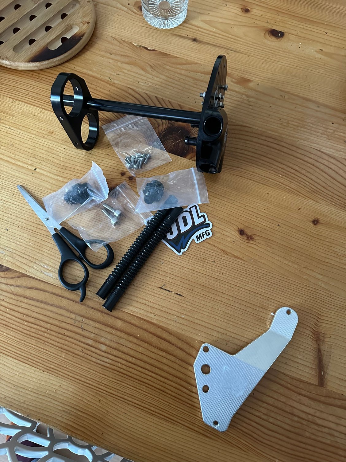 Ive also ordered some parts from JDLMFG, fuel pump hanger and RX8 throttle pedal adapter !