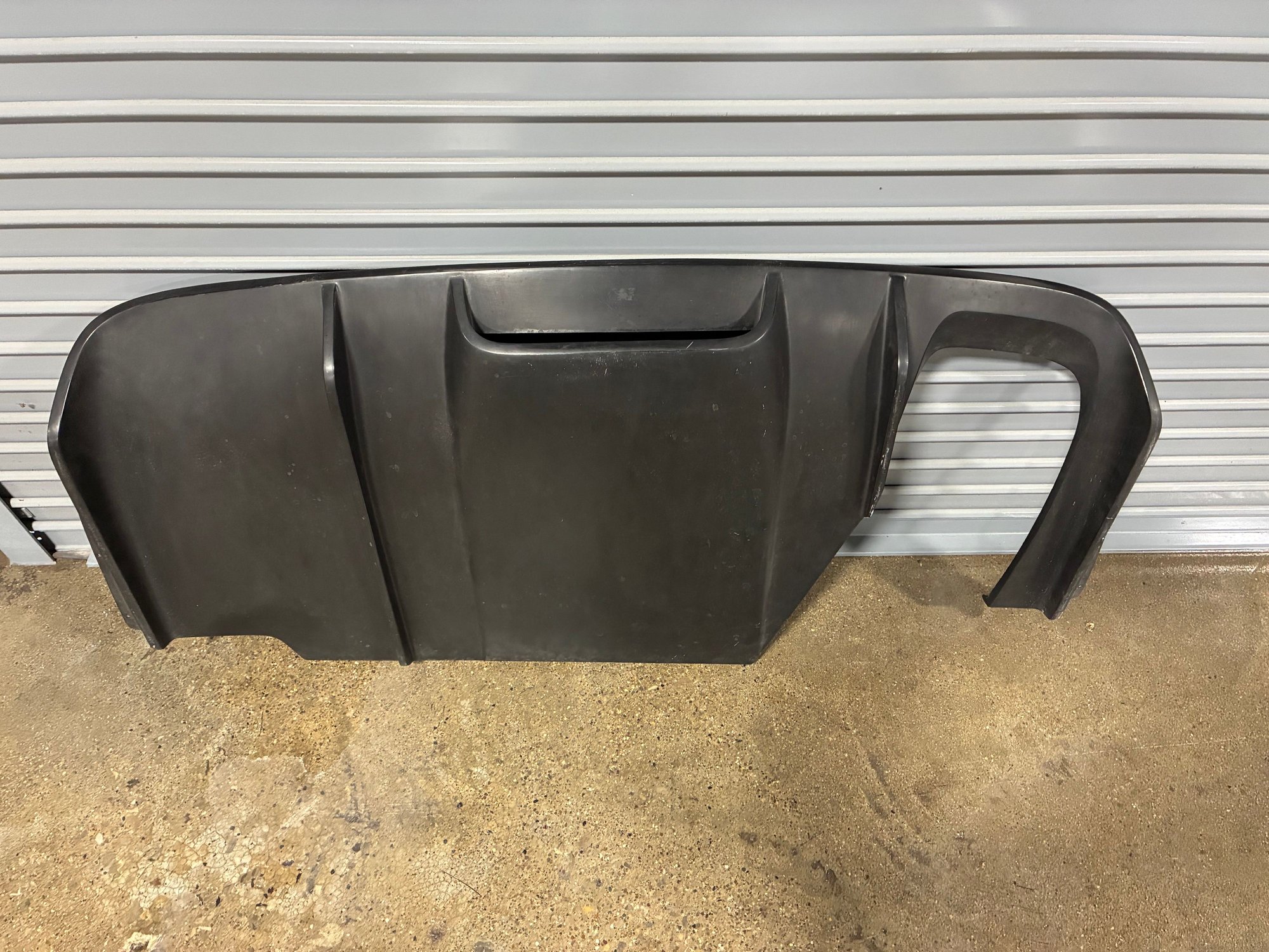 Exterior Body Parts - Rear diffuser, OEM spoiler, carbon fiber duct, lights, etc - Used - -1 to 2027  All Models - Lexington, KY 40508, United States