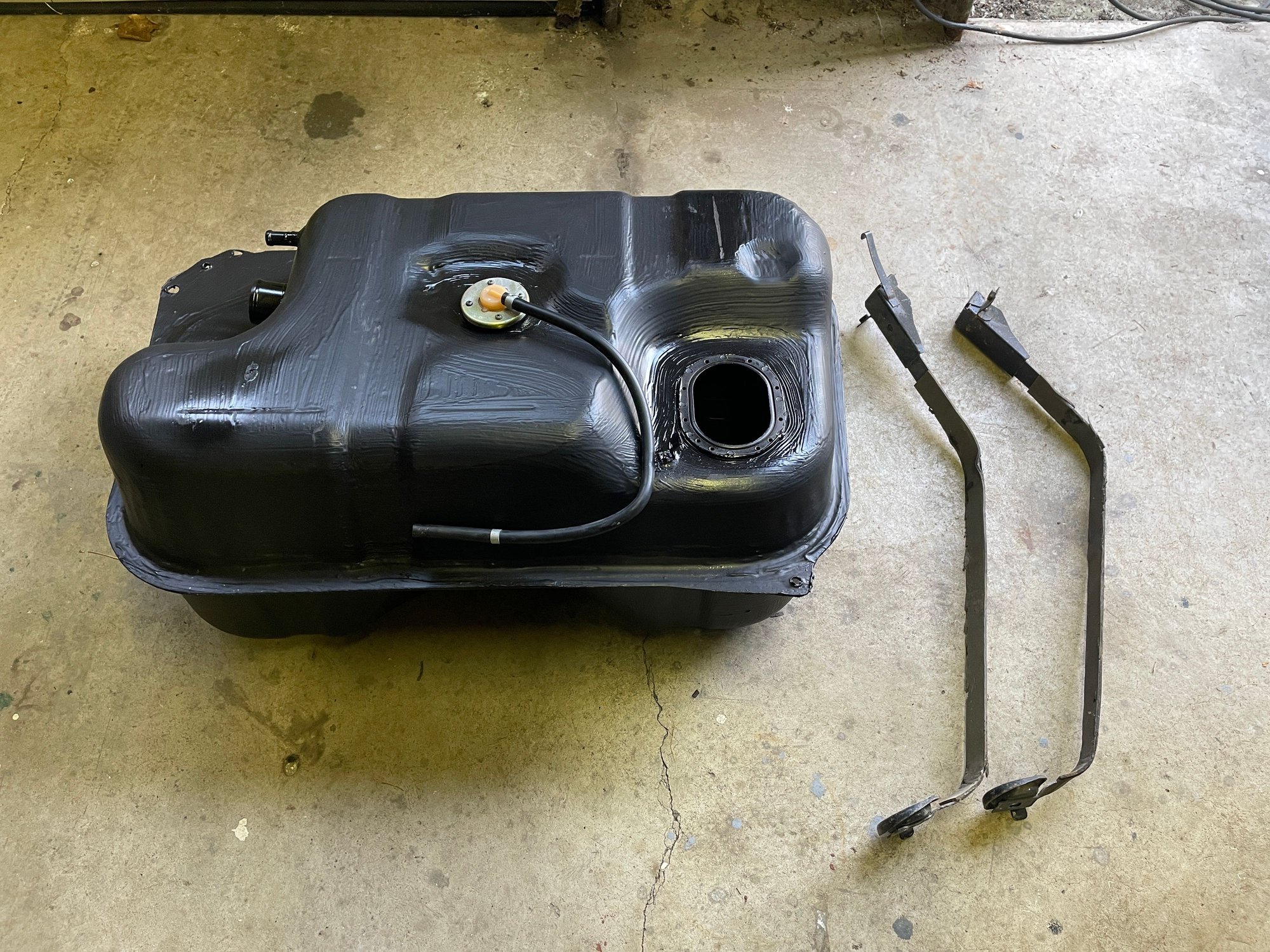 Engine - Intake/Fuel - 1986-1988 RX7 S4 Fuel Tank - Used - 1986 to 1988 Mazda RX-7 - Pittsburgh, PA 15202, United States