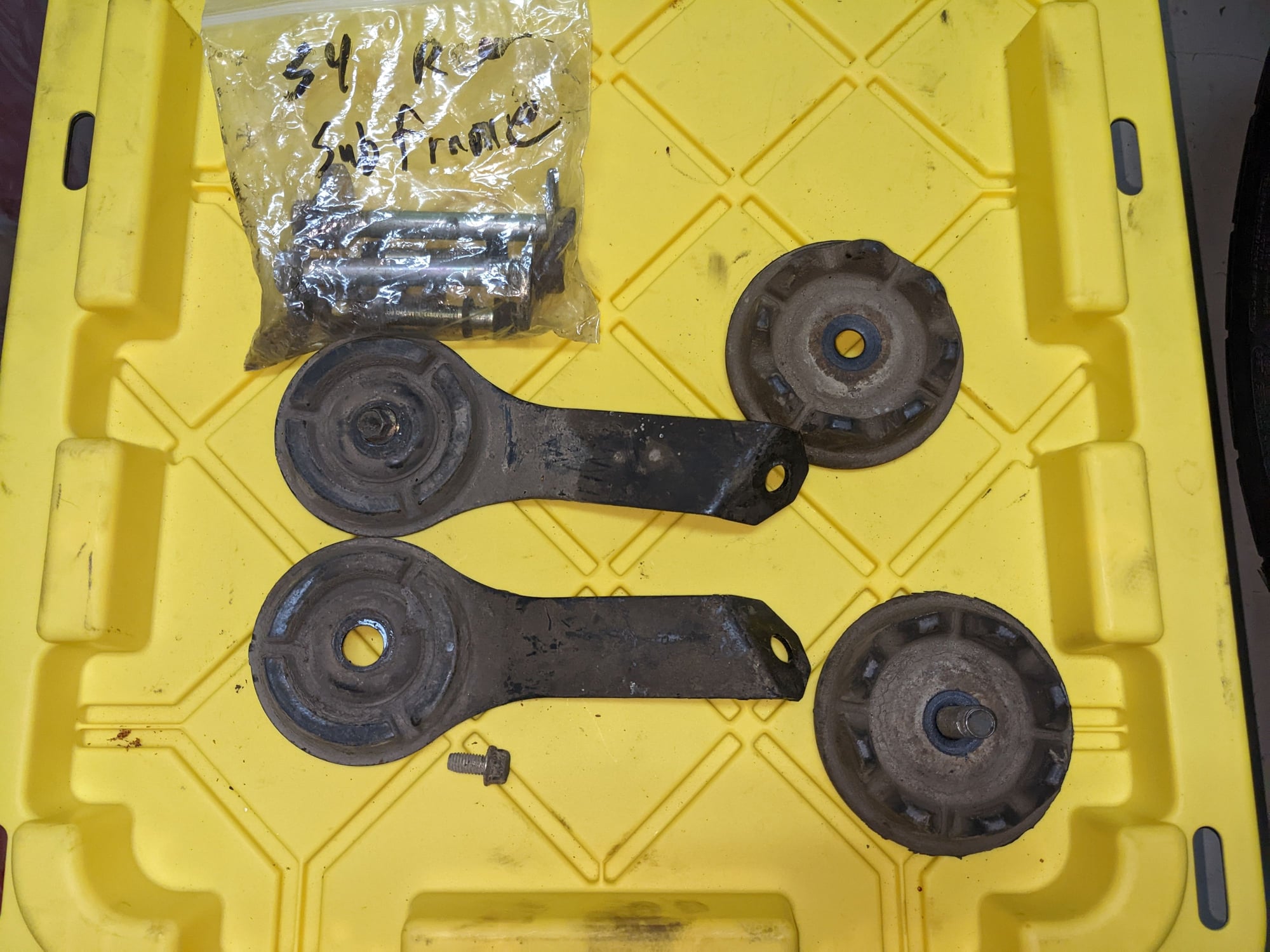 Drivetrain - 87 S4 T2 Rear Crossmember + Axles + Hubs + Rotors + Calipers +Extension Brackets - Used - 1986 to 1991 Mazda RX-7 - Chandler, AZ 85249, United States