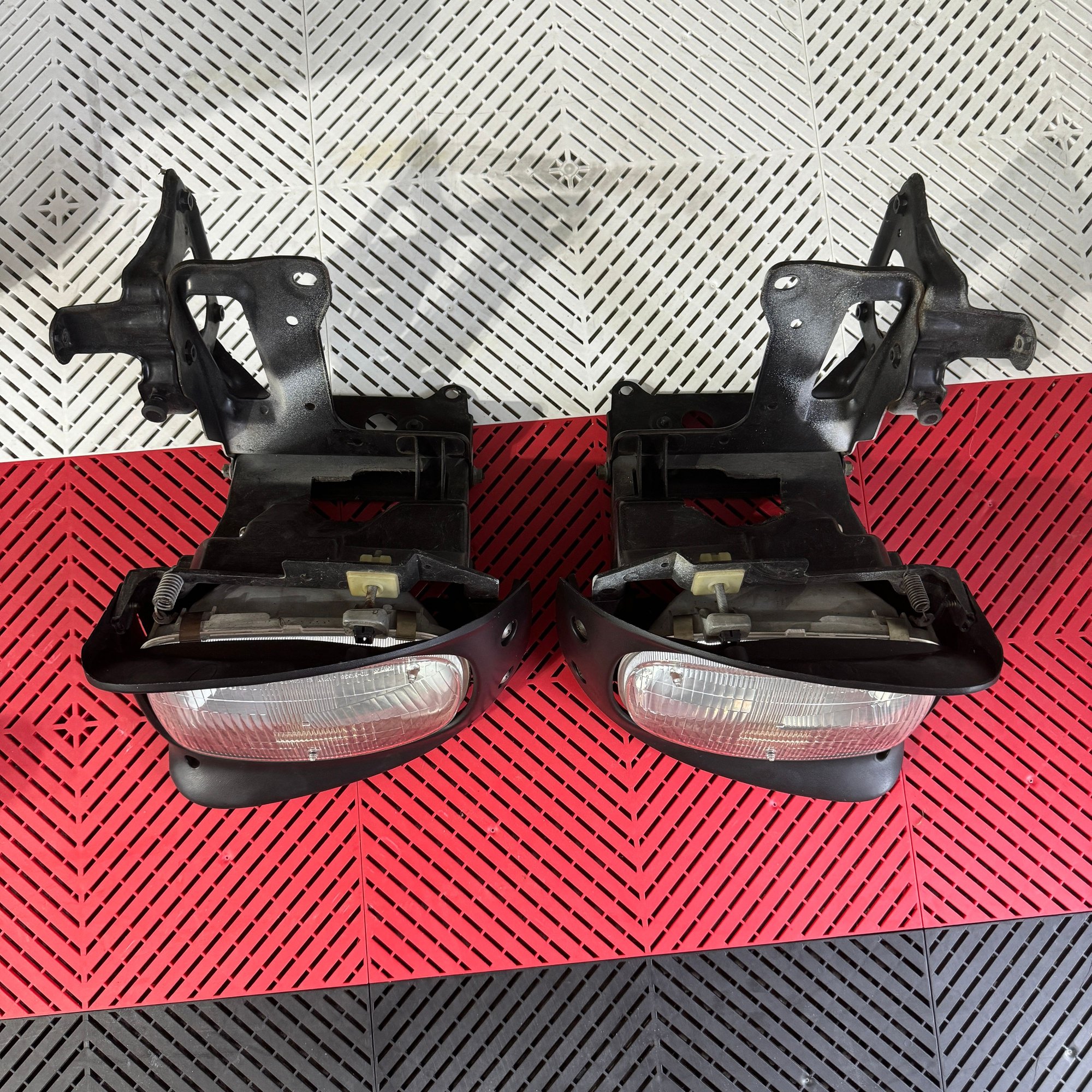 Exterior Body Parts - RX-7 FD3S OEM Head Lights - Used - 1992 to 2002 Mazda RX-7 - Birmingham, MI 48323, United States