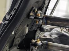 Here is how the sides are mounted to the car