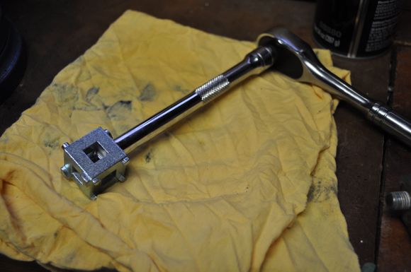 Rear brake piston tool
